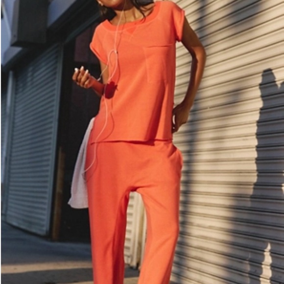 Free People One to Beat Set color Summer Poppy size medium NWT - Picture 1 of 2